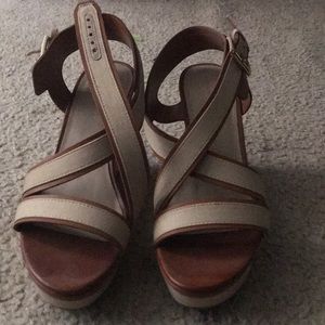 Tommy Hilfiger wedge heels Size 91/2M